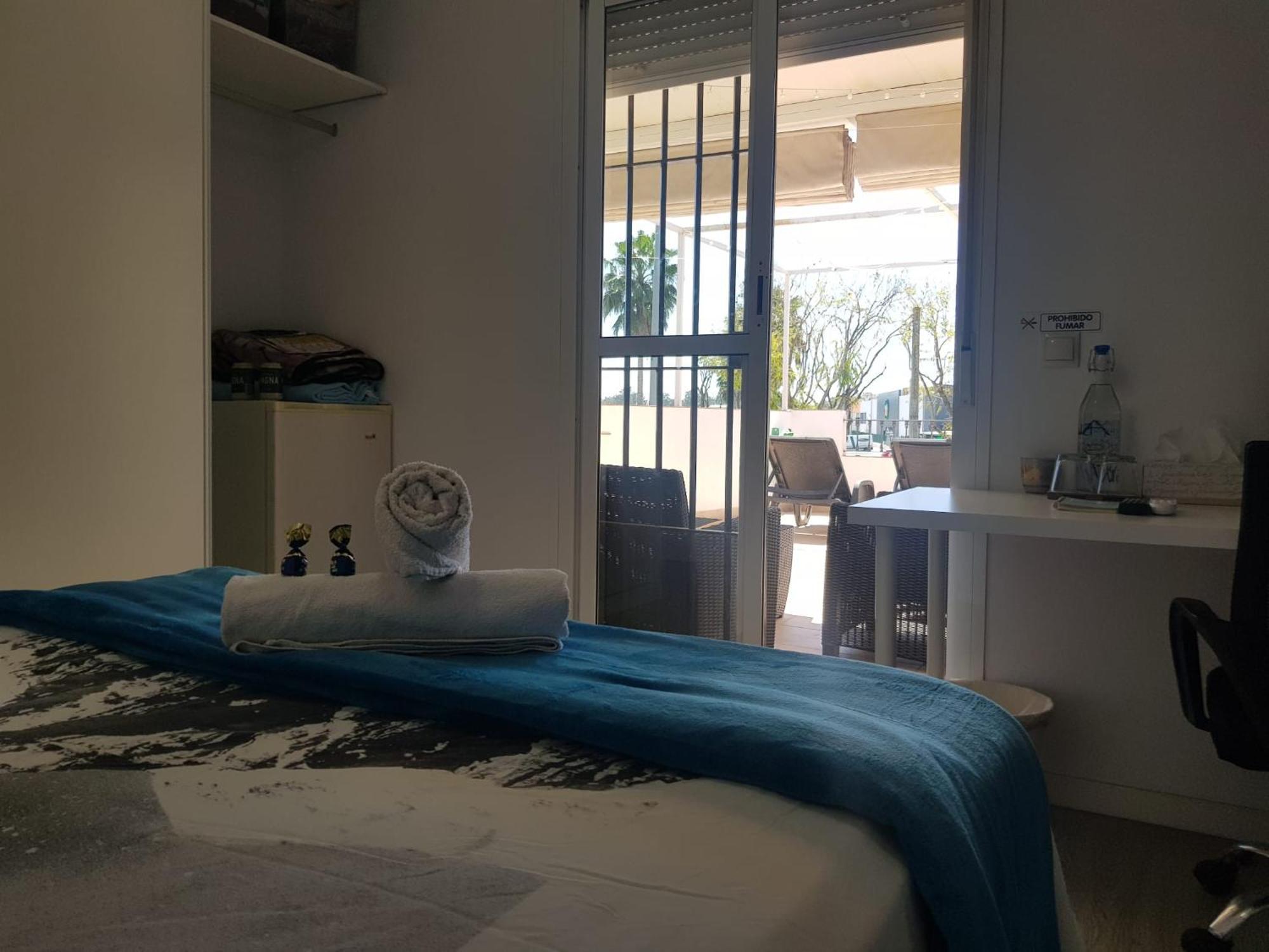 Habitacion En Coria Coria del Río المظهر الخارجي الصورة